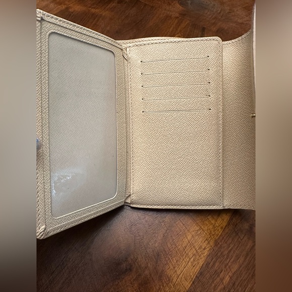 Louis Vuitton Damier Azur Alexandra Wallet - Picture 13 of 16